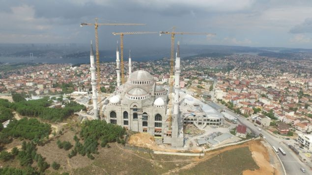 Çamlıca Camisi inşaatı ne durumda neden bayrak çekildi?