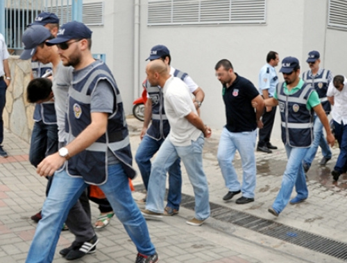 Adana FETÖ operasyonu 4 gazeteci gözaltında