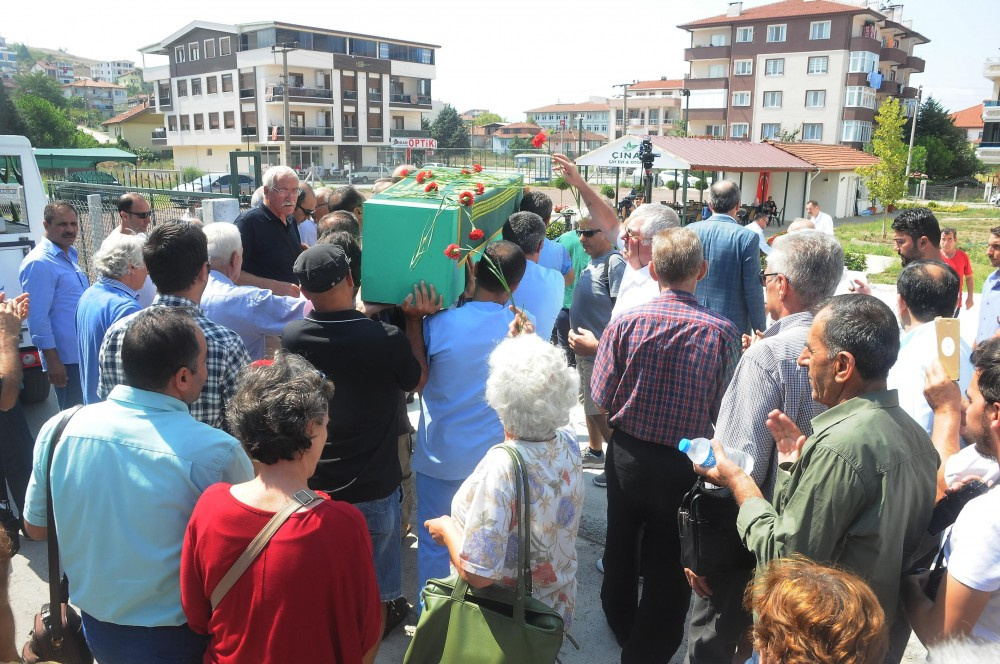 Vedat Türkali için Yalova'da tören düzenlendi