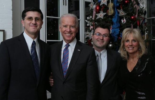 Obama Clinton ve Biden'dan FETÖ selfiesi!