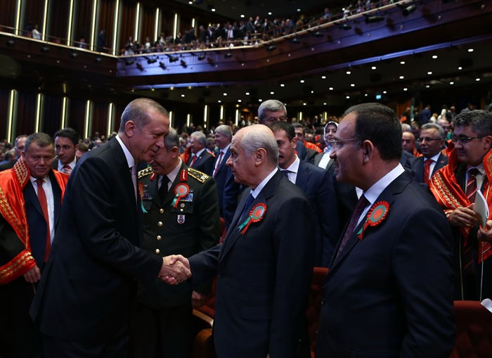 Erdoğan Yıldırım ve Bahçeli'den samimi sohbet!