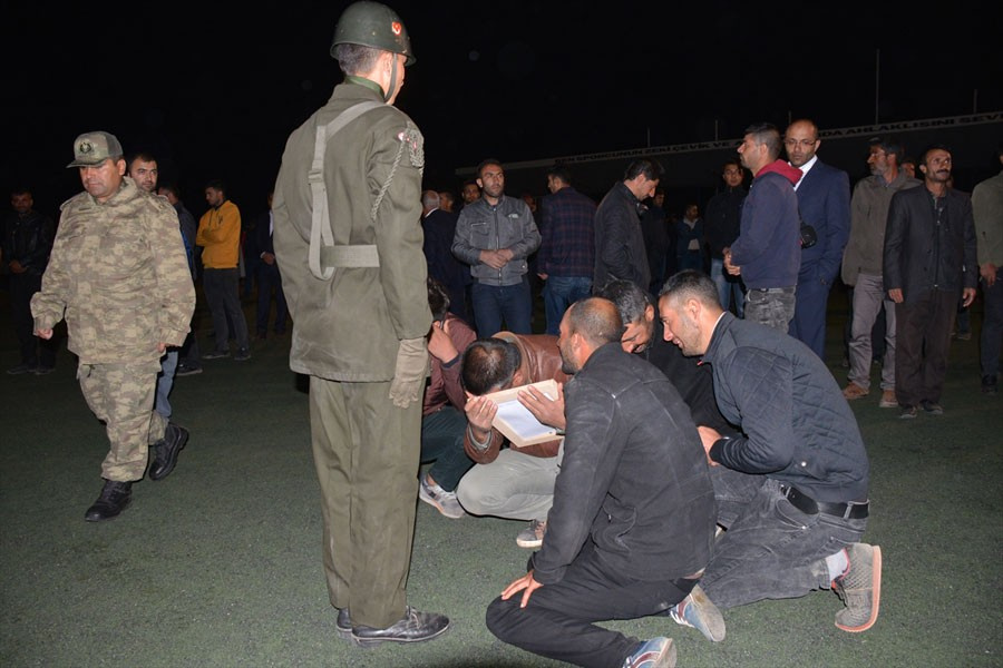 Süleyman Soylu'nun şehit cenazesine damga vuran fotoğrafı