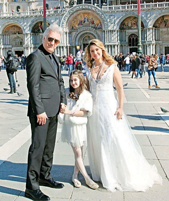 Ünlü oyuncu Tamer Karadağlı yeniden evlendi