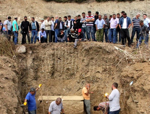 Su patlağında bulunan lahitten servet çıktı!