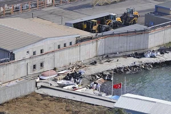 Kocaeli'nde çevre felaketi hayvanlar içler acısı durumda!