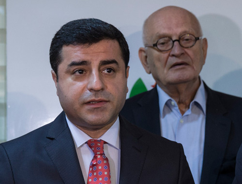 Demirtaş'tan şok iddia! MİT ve FETÖ birlikte öldürdü