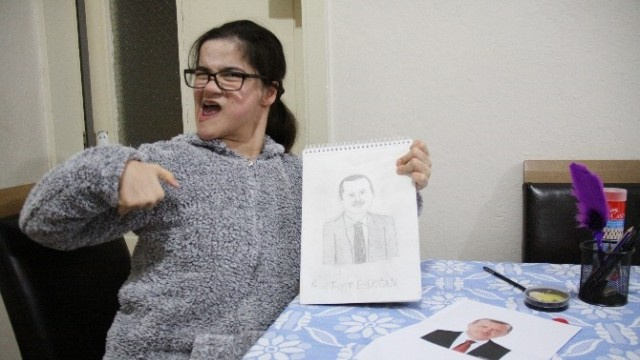 Erdoğan'ın resmini çizen engelli Gülşah'ın hayali gerçek oldu
