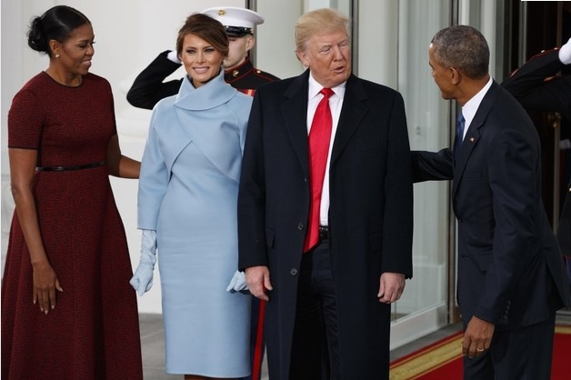 Kimse onu giydirmek istemiyordu Melania Trump bakın ne giydi