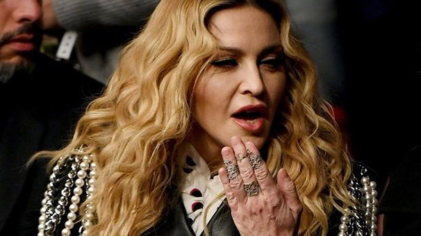  Madonna'dan Trump'a canlı yayında küfür!