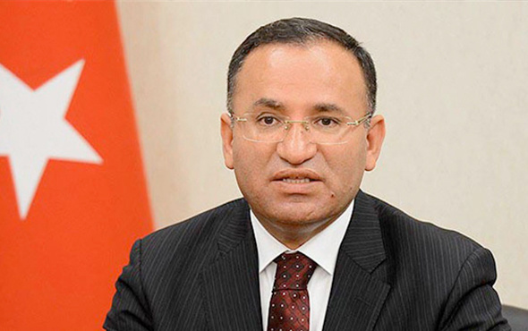 Bekir Bozdağ Yunanistan'a resti çekti! Darbeci askerleri...