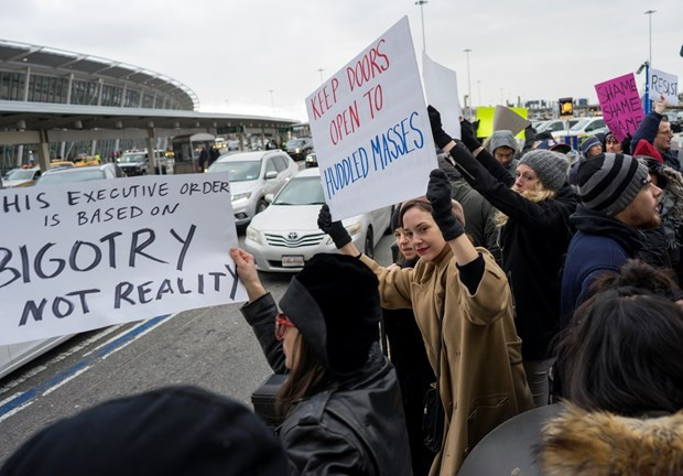 Trump müslümanlara getirilen yasakları savundu