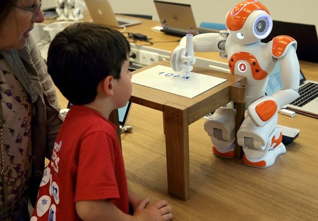 Öğretmenlerin yerini robotlar mı alıyor?