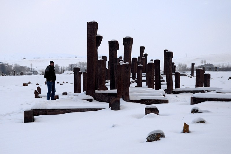 Ahlat'taki Selçuklu mezarlığında şaşırtan keşif