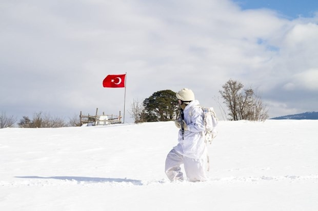 Karadeniz'de eksi 15 derecede büyük operasyon