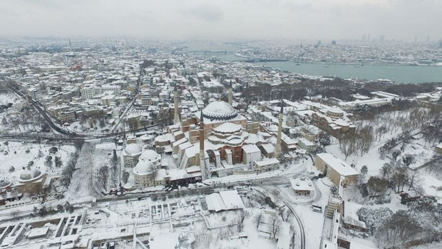 Beyazlara bürünen İstanbul'u birde böyle görün!