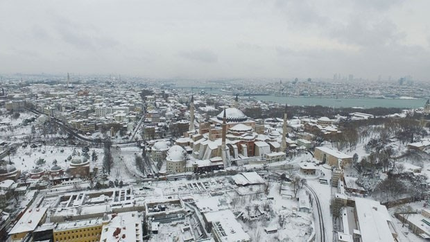 Beyazlara bürünen İstanbul'u birde böyle görün!