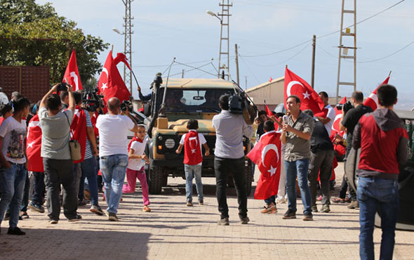 İdlib yolundaki Mehmetçiğe destek gösterisi...