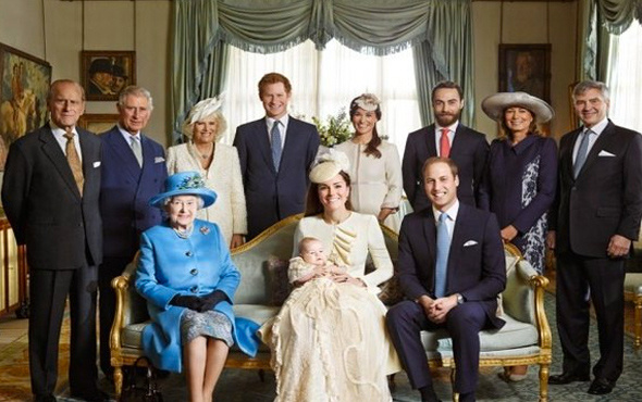 Eski çalışanları İngiliz Kraliyet ailesinin sırlarını açıkladı