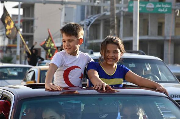  Kerkük'de Türk bayraklı sevinç gösterileri