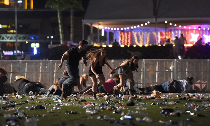 Las Vegas'ta silahlı saldırı olay yerinden şok görüntüler