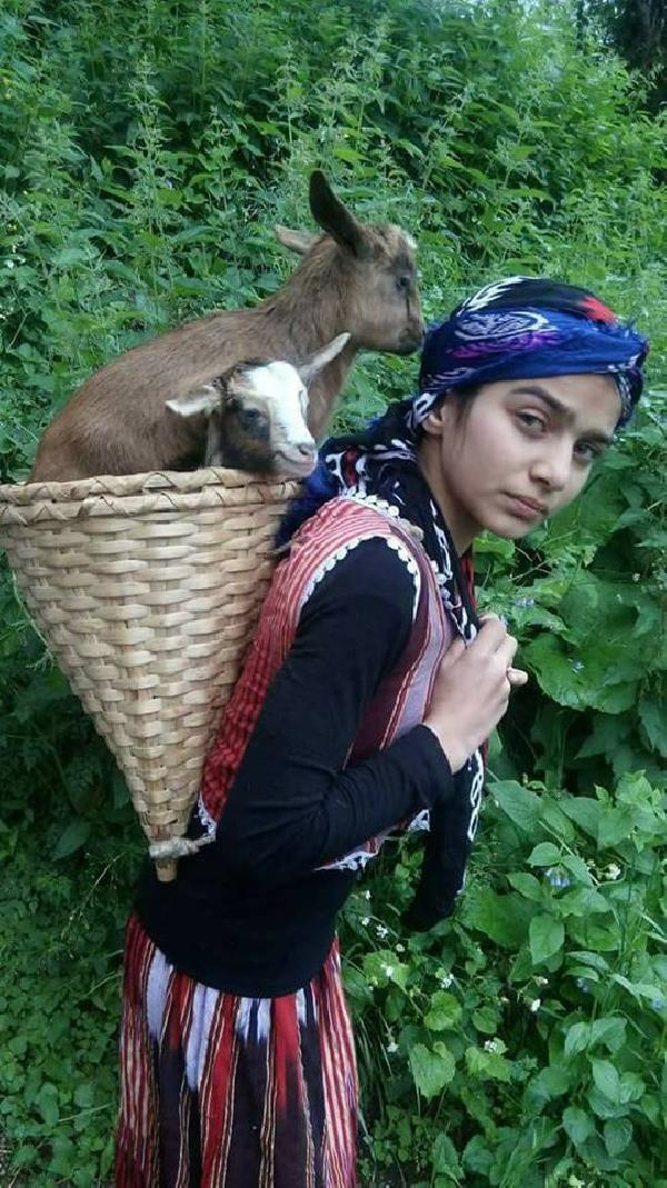 Çoban Kız Hamdu Sena Saray'a davet edildi