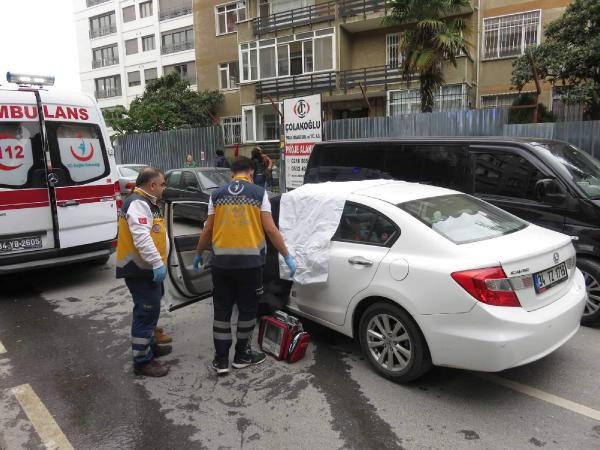 Kadıköy'de kadın sürücü direksiyon başında öldürüldü! 