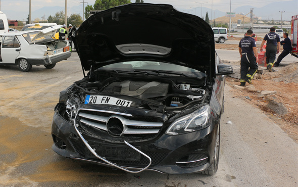 AK Parti milletvekili ve il başkanı kaza yaptı