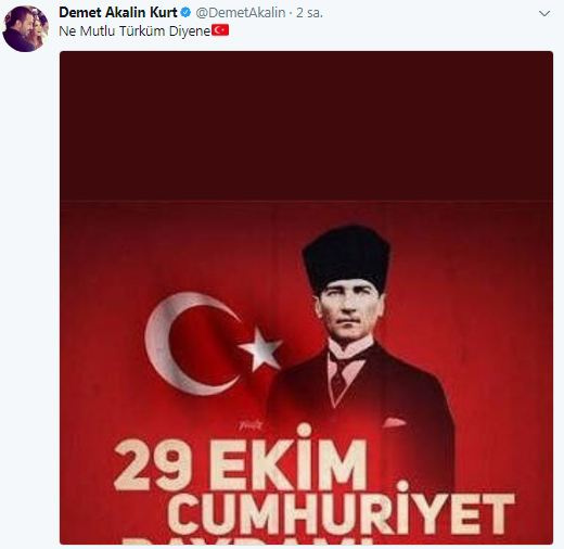 Mustafa Ceceli Cumhuriyet Bayramı'nı sosyal medyada işte böyle kutladı