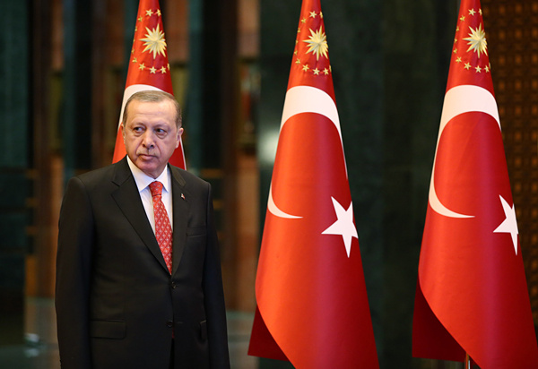 Cumhurbaşkanı Erdoğan 29 Ekim tebriklerini külliye de kabul ediyor