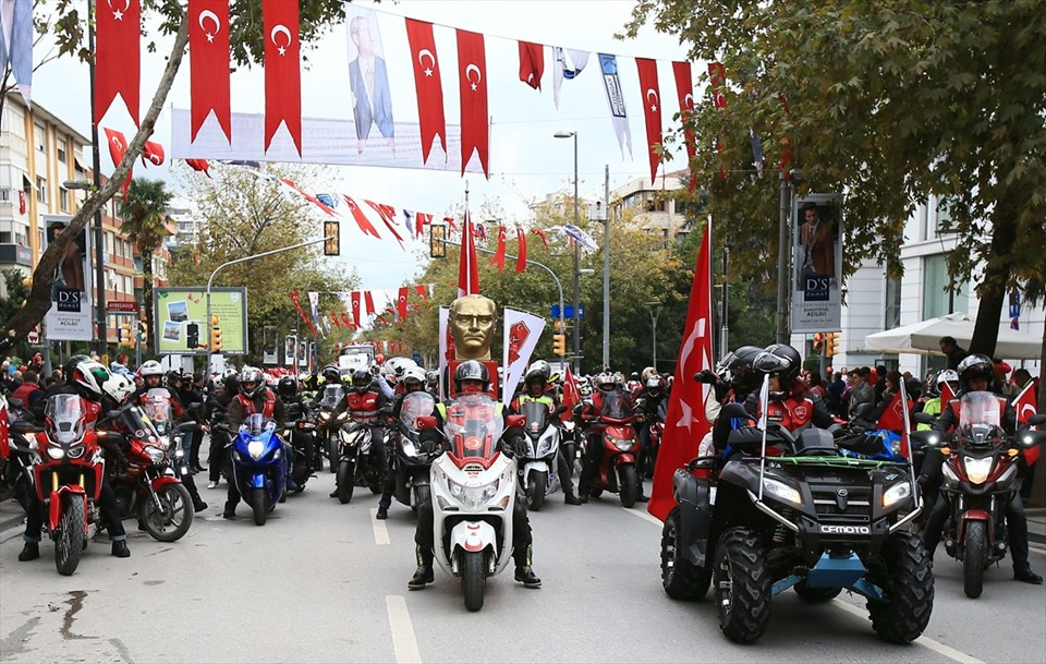 2 bin motosikletli Cumhuriyet Konvoyu oluşturdu