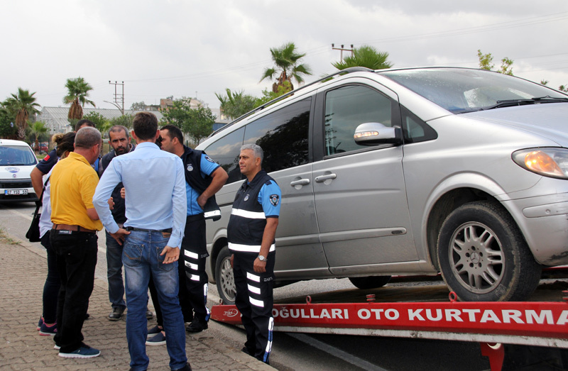 Durdurulan minibüsten çıkanlar şoke etti