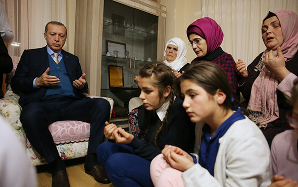Cumhurbaşkanı Erdoğan, Eren Bülbül'ün ailesini ziyaret etti!