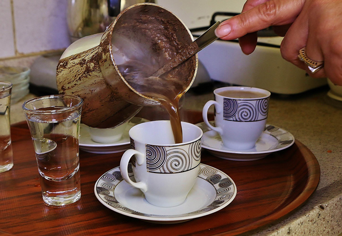 Balıkesir'de zeytin kahvesi üretildi