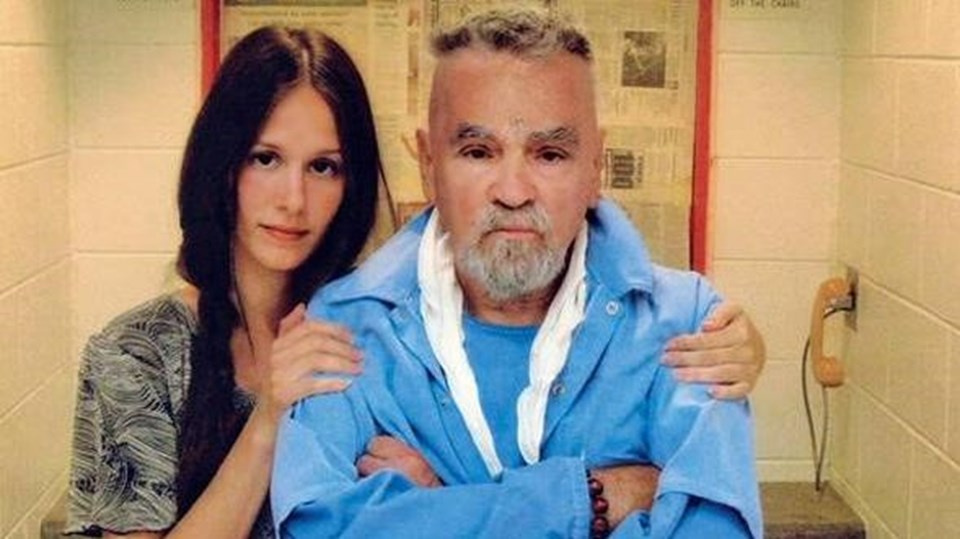 Dünyanın en ünlü seri katili Charles Manson öldü 