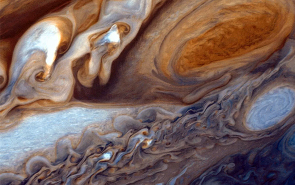 'Juno' Jüpiter'deki dev fırtınayı görüntüledi