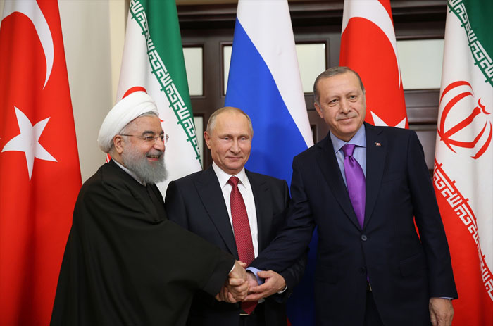 Soçi'den dünyayı çatlatan kare! Erdoğan Putin Ruhani...
