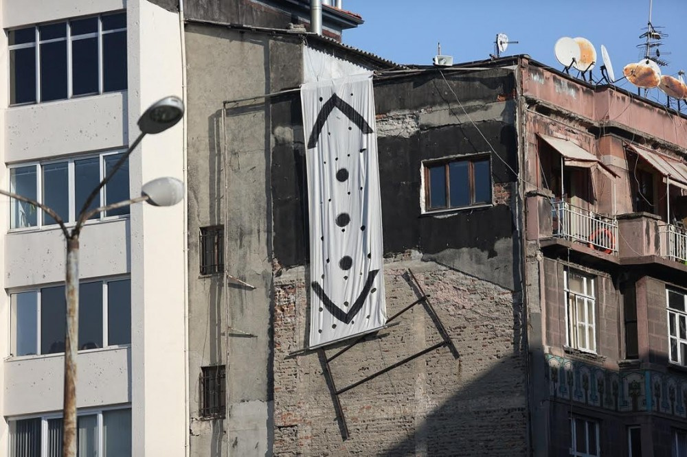 İstanbullular şoke oldu her yerde bu işaret var anlamına bakın