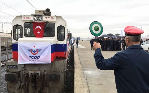 Demir İpek Yolu'nda Türkiye'den ilk tren
