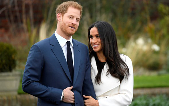 Prens Harry'nin nişanlısı Meghan Markle'ın iç çamaşırsız pozları skandal!