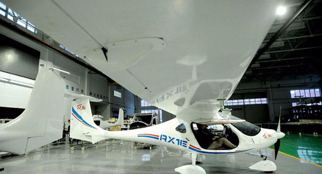 Çin’in ilk elektrikli uçağı uçuşunu yaptı
