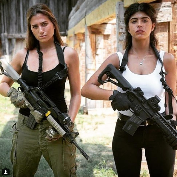 İsrail'in kadın askerleri güzellikleriyle rekor kırdı!