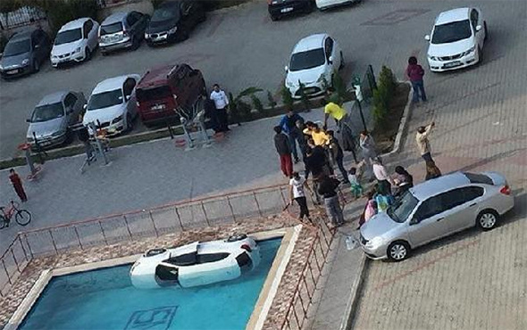 Akılalmaz kaza: Otomobil site havuzuna uçtu!