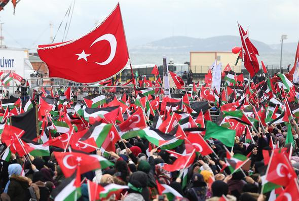 Binler katıldı İstanbul'da Kudüs sesleri