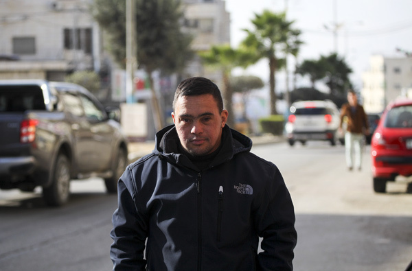 İsrail askerinin zulmettiği Filistinli genç sessizliğini bozdu