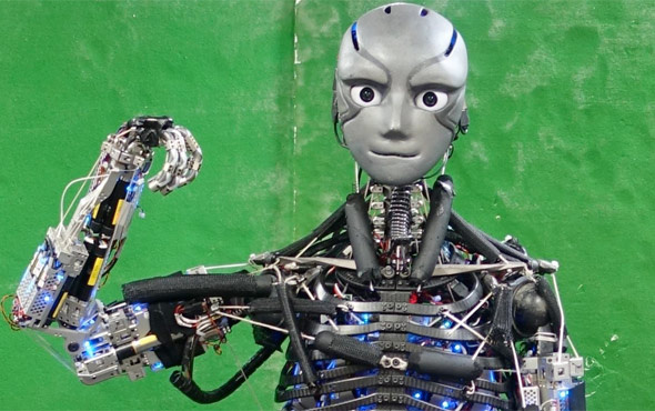 Spor yaptıkça terleyen robot bir Japon klasiği