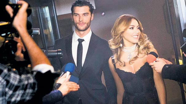 Hadise aşk için serveti elinin tersiyle itti!