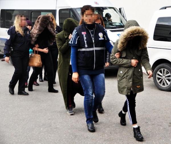 Polis yılbaşı öncesi fuhuşa karşı düğmeye bastı!