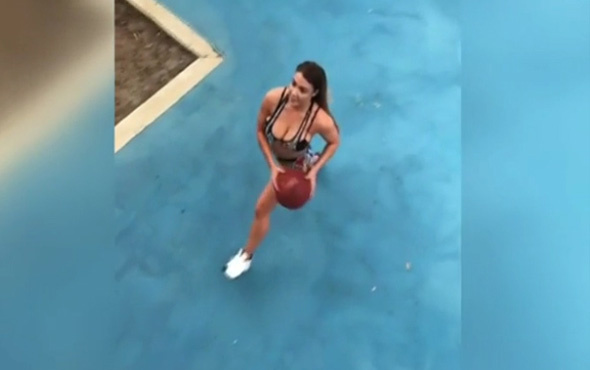 Dünyanın en seksi basketbolcusundan yürek hoplatan şov