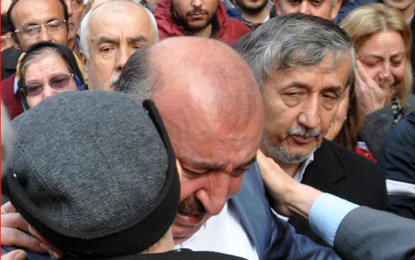 AK Parti'li başkan ağlayarak istifa etti!