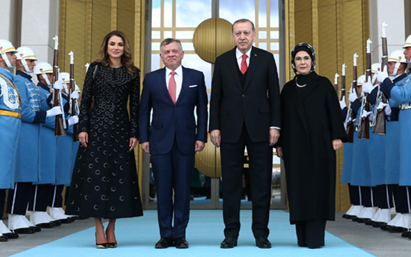 Ankara'da sürpriz konuk! Ürdün Kralı Abdullah'ın karısına bakın